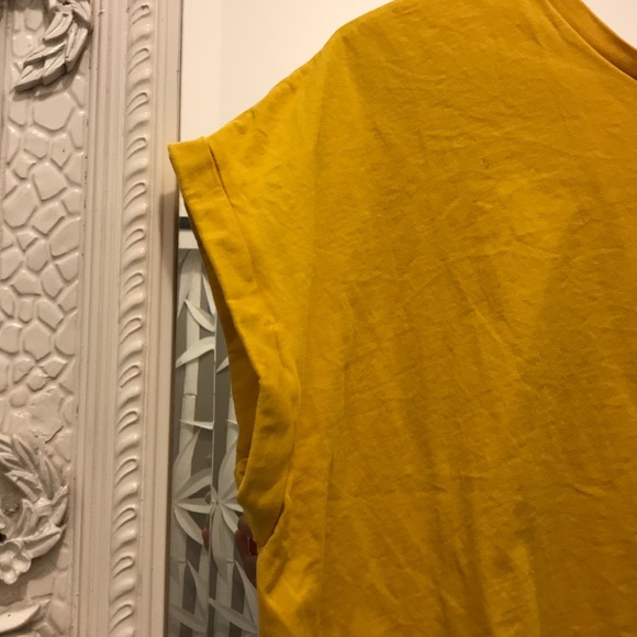 ❗️SOLD❗️Zara t shirt - Picture 3 of 3